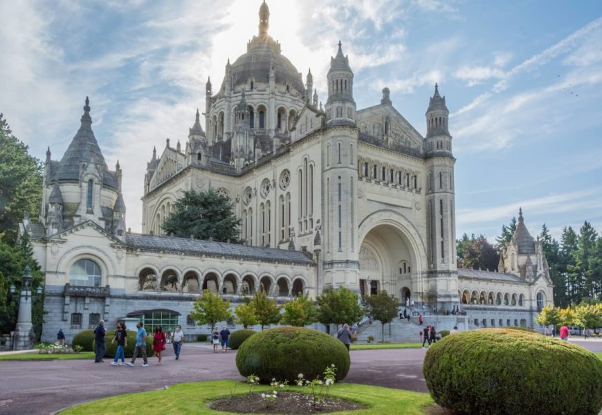 visiter lisieux pèlerinage